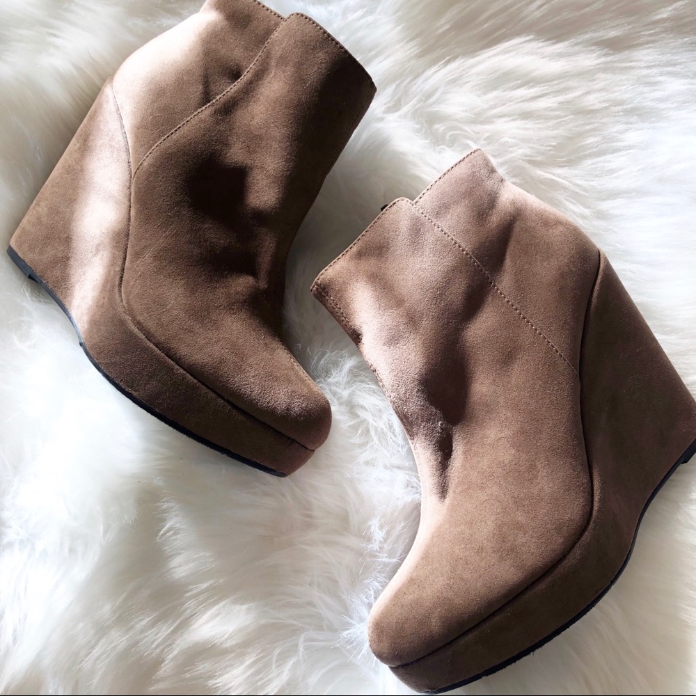Forever 21 platform wedge heel boot Tan